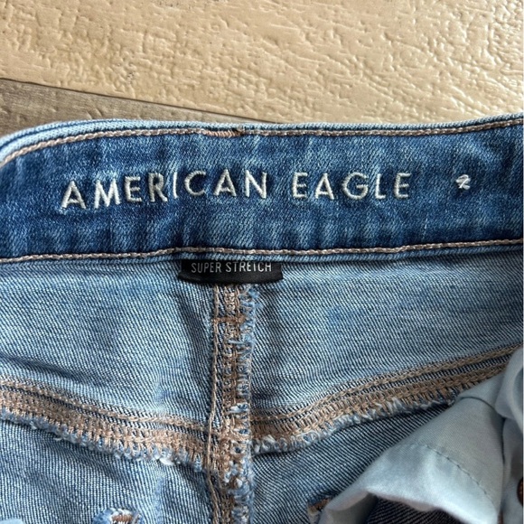 American eagle high rise shortie Distressed Denim Shorts - Picture 2 of 4